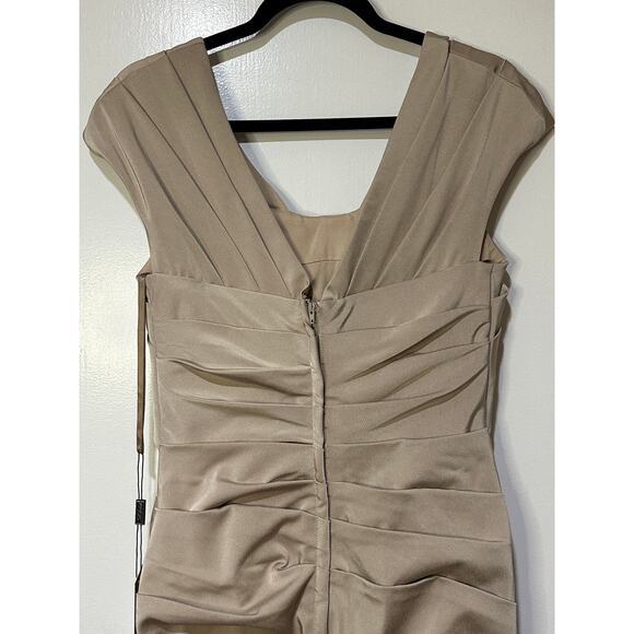 La Femme Evening Mother of the Bride Gown Nude 6 NWT 29805 Pleated Jersey Skirt - Picture 11 of 16